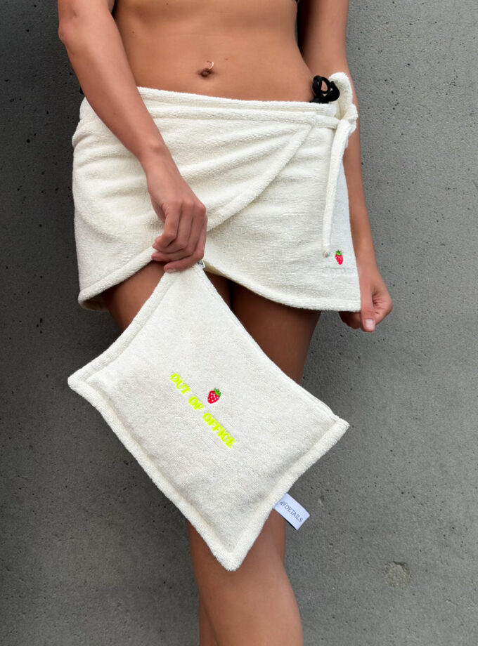 Cosmetic bag